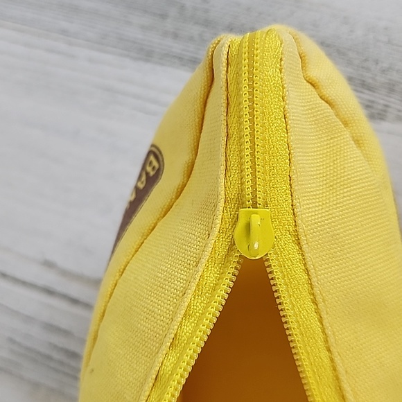 Banagrams word game with carry case and instructions FLAWED zipper pull - Picture 3 of 6